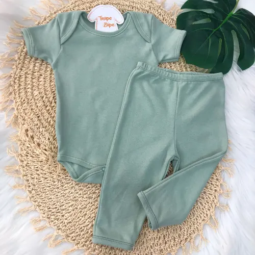 Conjunto Basic curto Verde