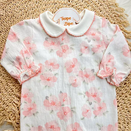 Macacão Anarruga com Gola Picueta - Floral - Rose e Off White