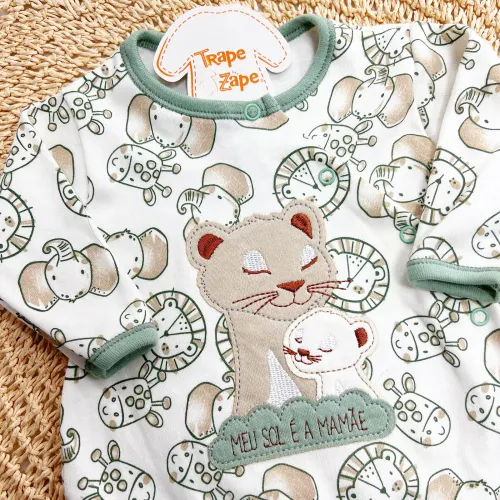 Macacão Malha Trape Zape - Meu Sol é a Mamãe - Verde e Off White