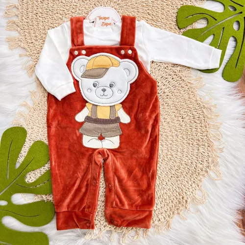 Conj. Body Manga Longa e Jardineira em Plush Ursinho - Ferrugem