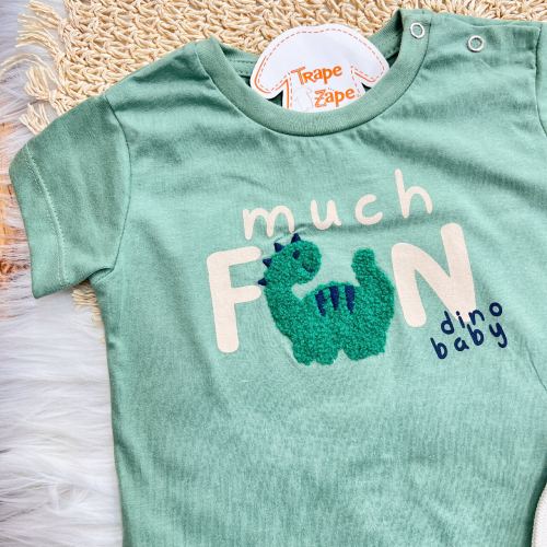 Conj. Camiseta Much Fun Dino Baby e Bermuda - Verde