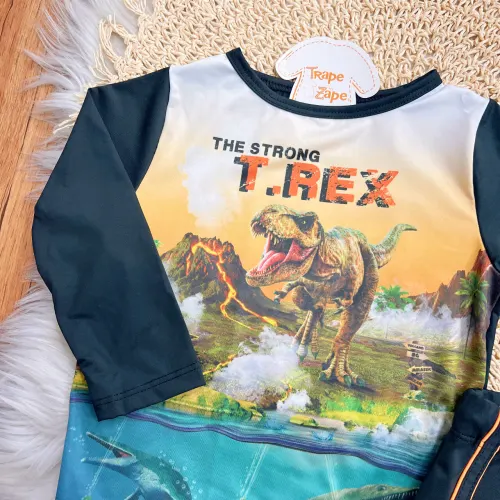 Linha Praia - Blusa Manga Longa T-REX e Sunga com Proteção UV50+ - Preto