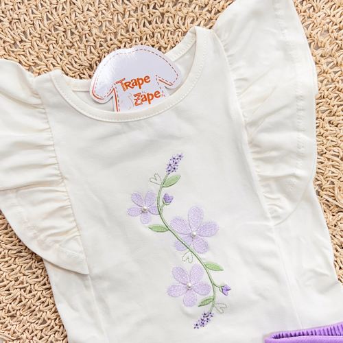 Conj. Blusa Flores Lilás Bordadas e Short com Pérolas - Off White
