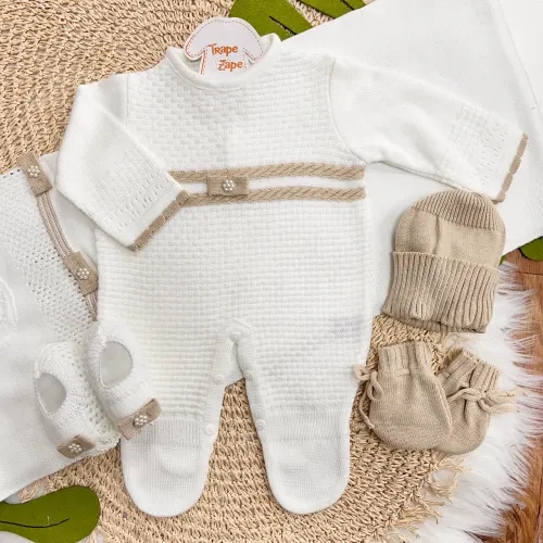 Saída Maternidade Maitê - Off White e Bege