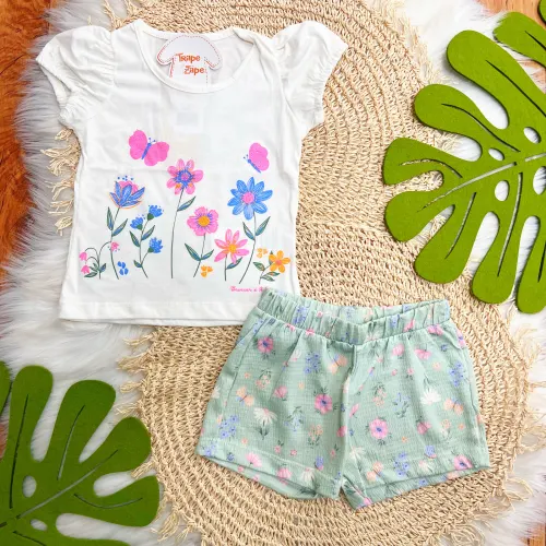 Conj. Blusa Jardim com Borboletas e Short Floral - Off White e Verde