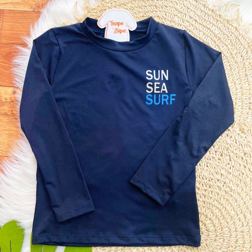  Conj. Blusa Sun,Sea, Surf com Proteção UV50+ e Sunga Listrada - Marinho e Verde Neon