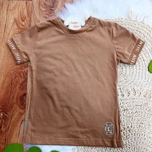 Conj. Camiseta Authentic e Bermuda em Linho - Marrom e Areia