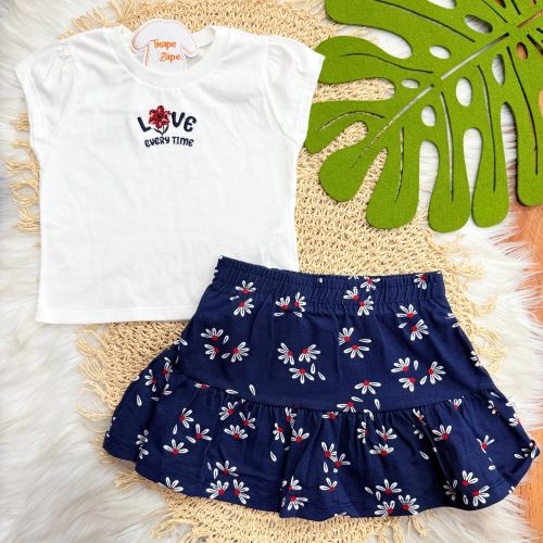 Conj. Blusa Love Every Time e Short Saia Flores - Off White e Marinho