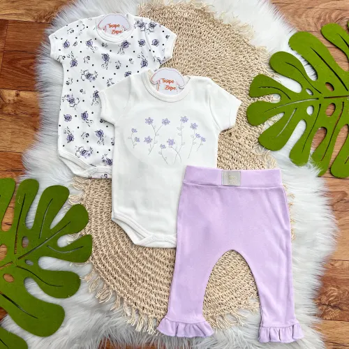  CONJ. DE MALHA 3 PEÇAS - Florzinhas de Jardim - Off White e Lilás