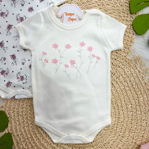  CONJ. DE MALHA 3 PEÇAS - Florzinhas de Jardim - Off White e Rose