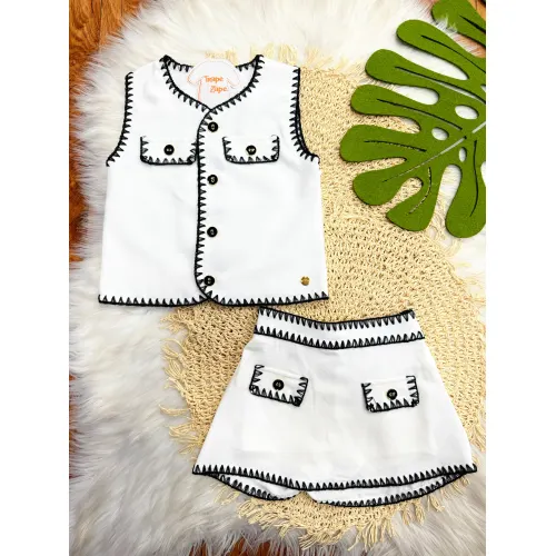 Conj. Colete e Short Saia Botões em Linho - Off White e Preto