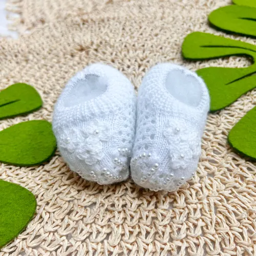 Sapatinho/Sapatilha de Linha Florzinhas Branco