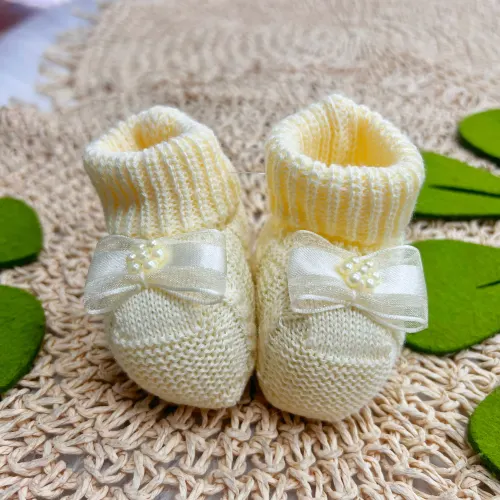 Sapatinho de linha Laço Cetim Amarelo