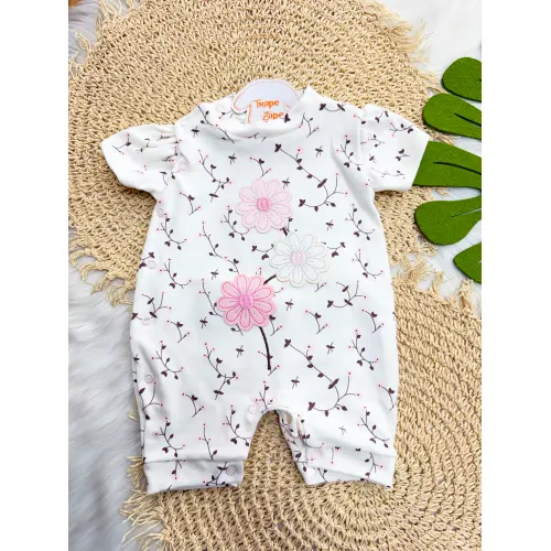 Macacão Curto Trape Zape - Três Flores - Rosa e Off White