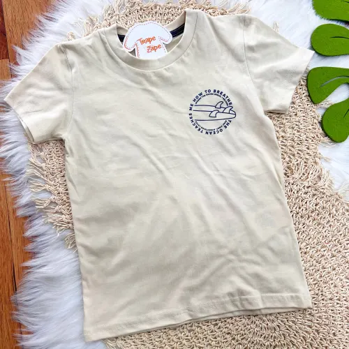 Conj. Camiseta The Ocean Teaches e Bermuda - Areia 