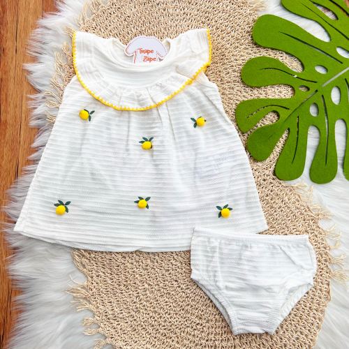 Conj. Vestido Limãozinho de Pompons e Tapa Fralda - Off White