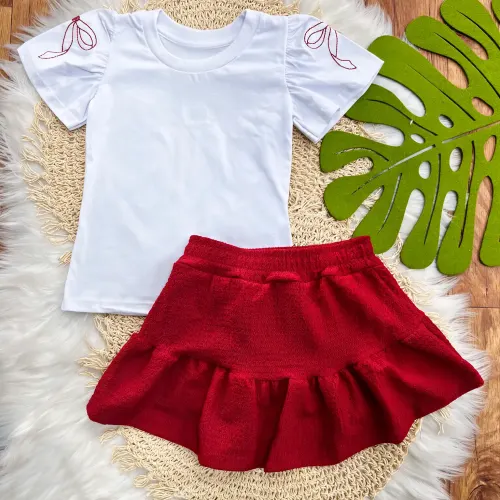 Conj. Blusa Laço Bordado nas Mangas e Short Saia - Off White e Vermelho
