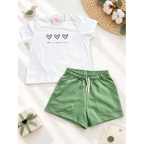  Conj. Blusa All We Need is Love e Short - Off White e Verde