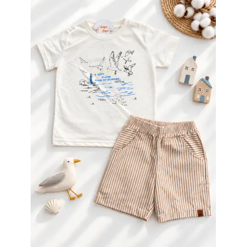 Conj. Camiseta Kind of Summer e Bermuda Listrada - Areia